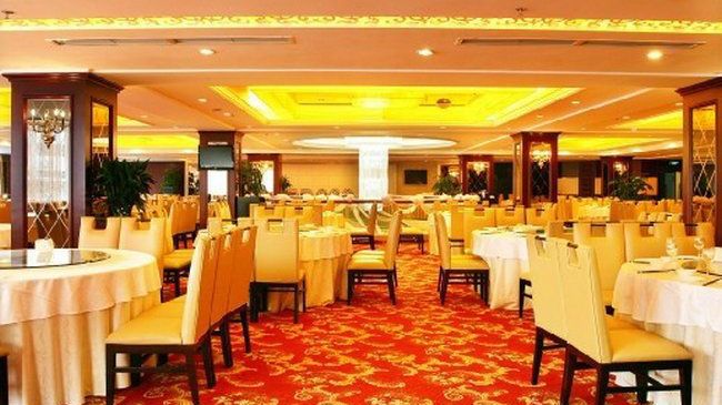 Crown International Hotel تشنجدو المطعم الصورة